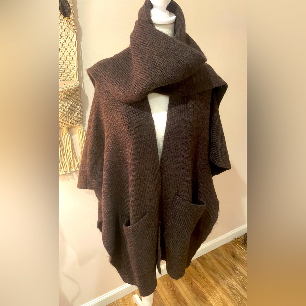 ZARA NWT Oversized sweater cape with attached wrap/scarf.